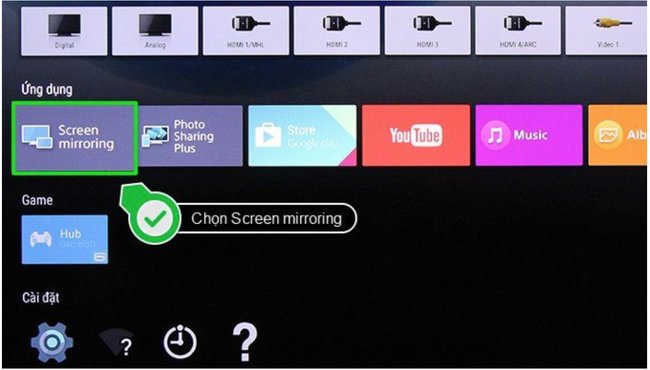 Bật tivi, vào phần ứng dụng và chọn mục “Screen Mirroring”
